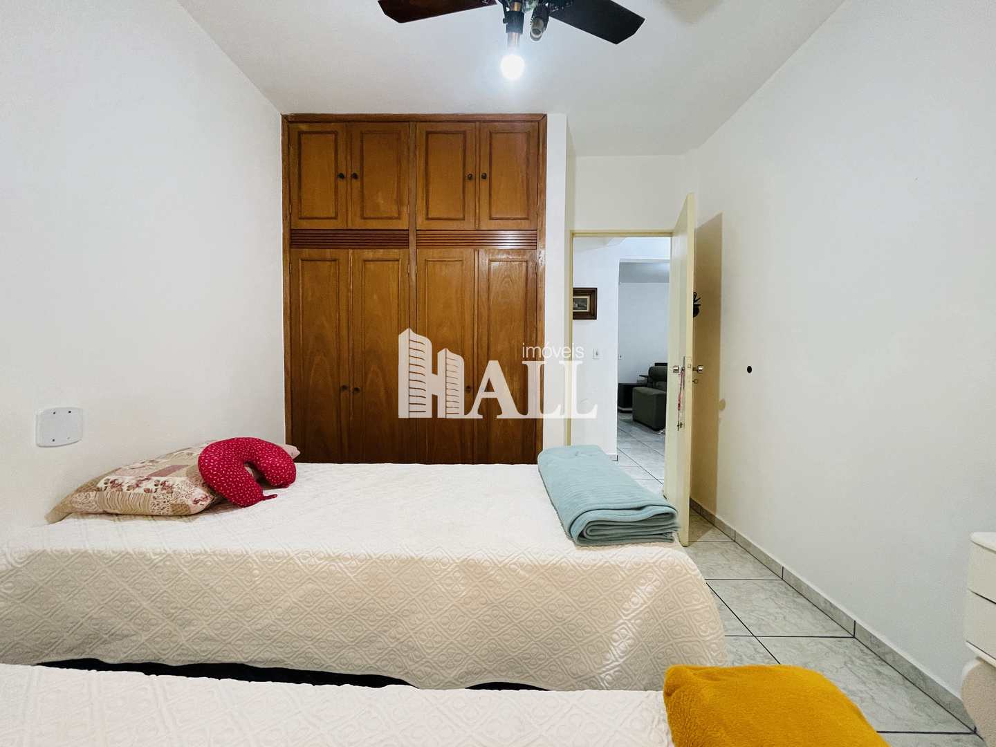 Apartamento à venda com 2 quartos, 70m² - Foto 7