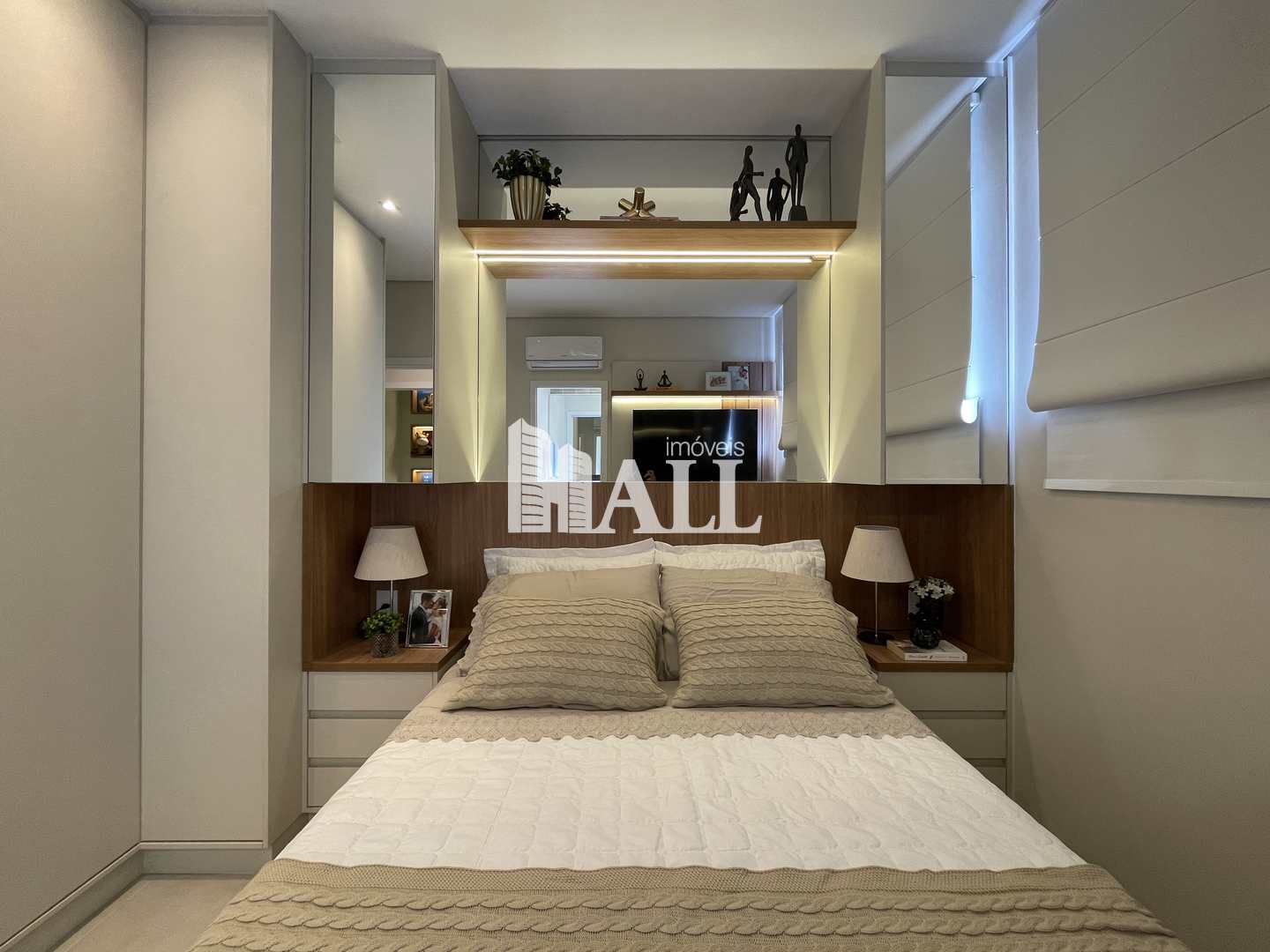 Apartamento à venda com 2 quartos, 64m² - Foto 9