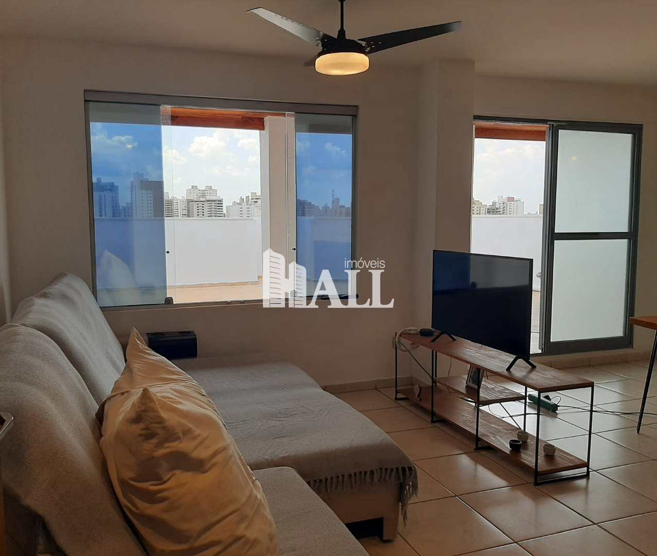 Apartamento à venda com 1 quarto, 90m² - Foto 1