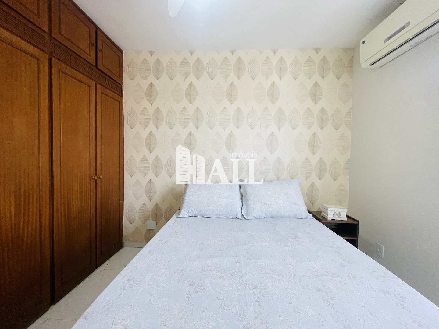 Apartamento à venda com 2 quartos, 75m² - Foto 3