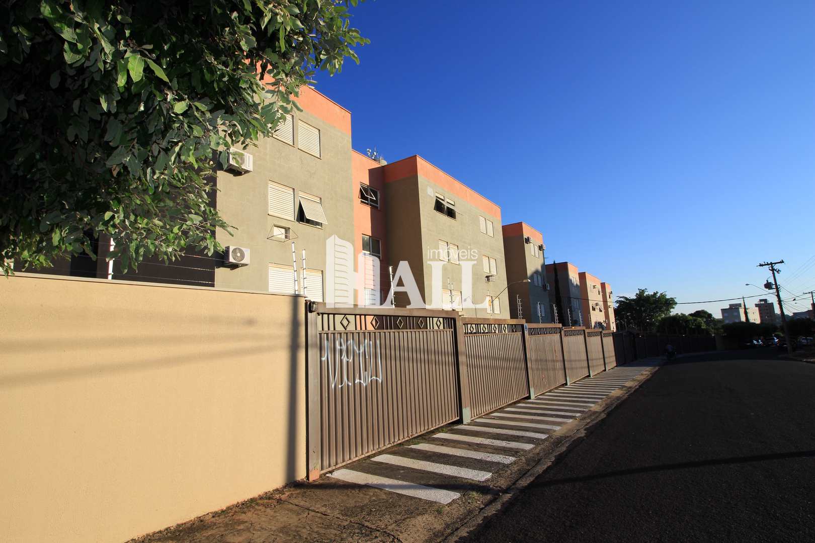 Apartamento à venda com 2 quartos, 75m² - Foto 14