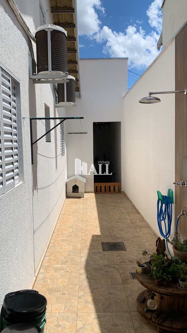 Casa à venda com 2 quartos, 130m² - Foto 19