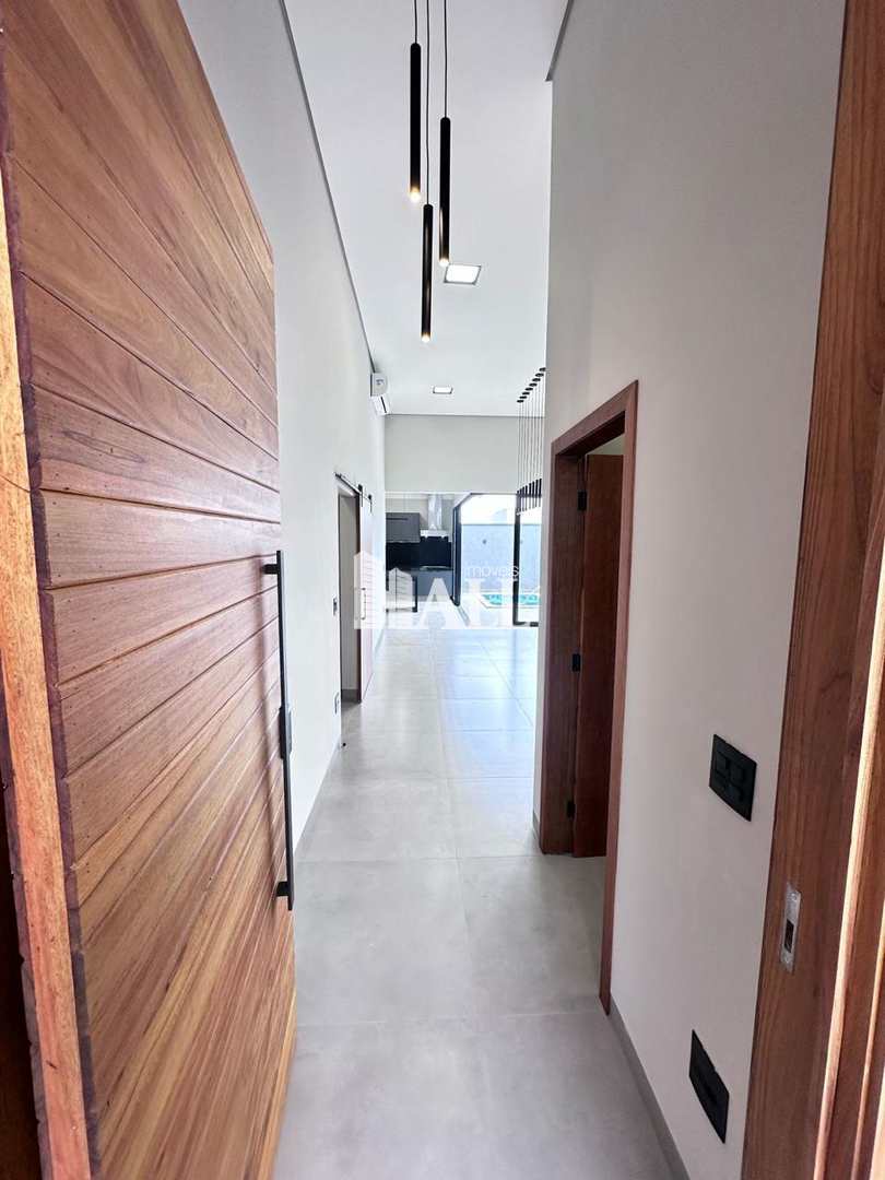 Casa de Condomínio à venda com 3 quartos, 157m² - Foto 2