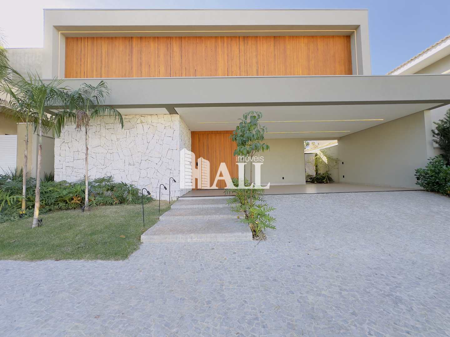 Casa de Condomínio à venda com 3 quartos, 230m² - Foto 1