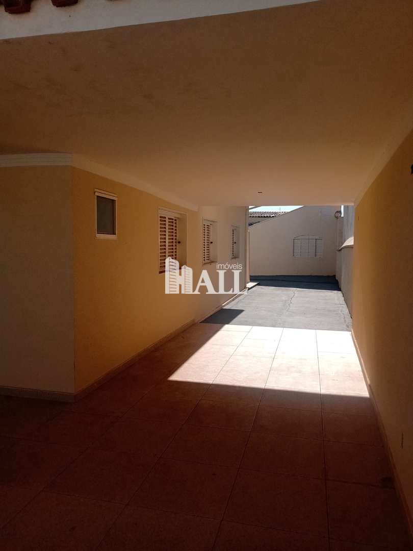 Casa à venda com 2 quartos, 300m² - Foto 6