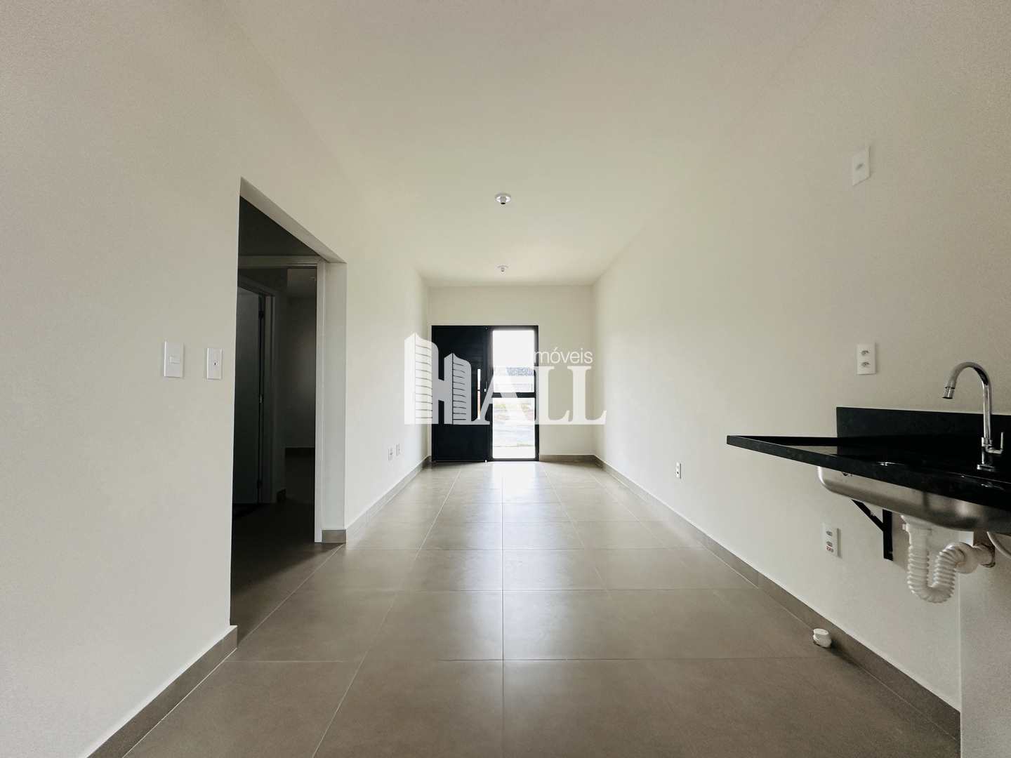 Casa de Condomínio à venda com 3 quartos, 200m² - Foto 1