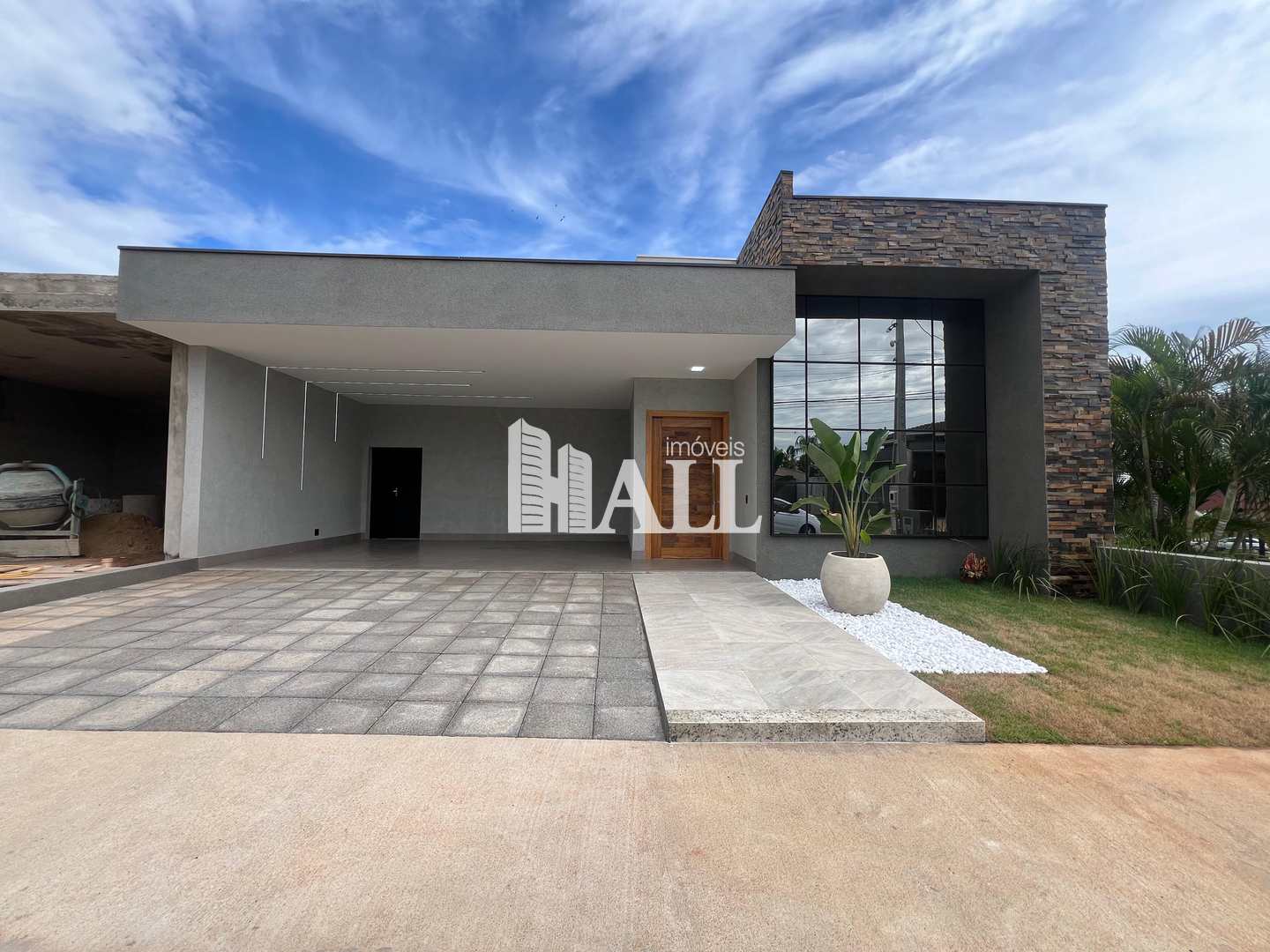 Casa de Condomínio à venda com 3 quartos, 230m² - Foto 1