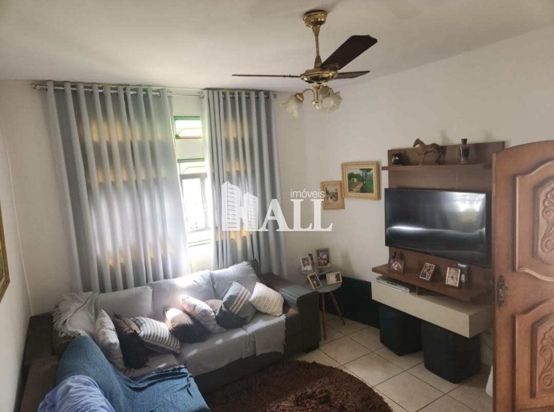 Casa à venda com 3 quartos, 200m² - Foto 3