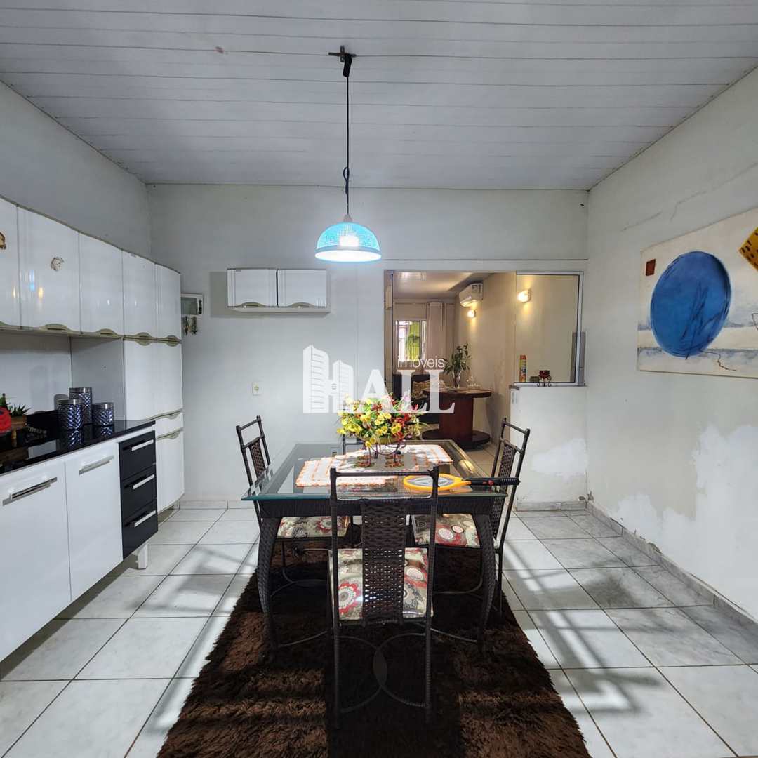 Casa à venda com 3 quartos, 100m² - Foto 3