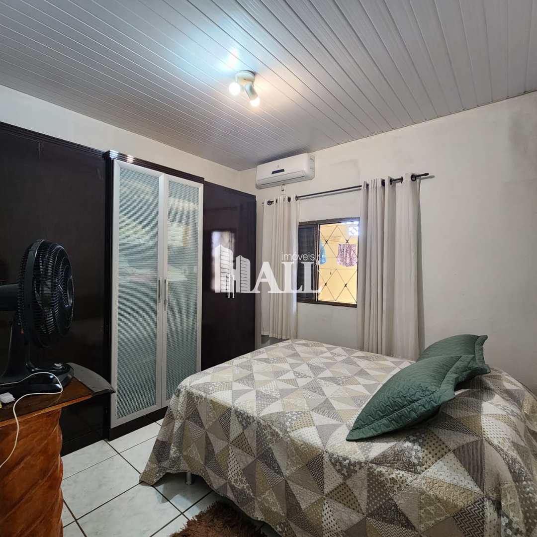 Casa à venda com 3 quartos, 100m² - Foto 17