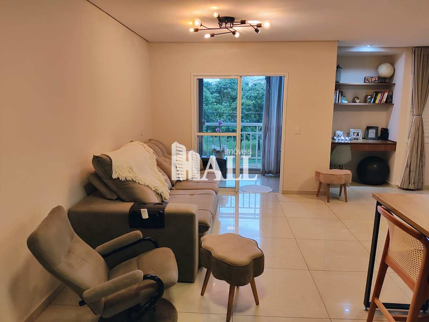 Apartamento à venda com 3 quartos, 98m² - Foto 7