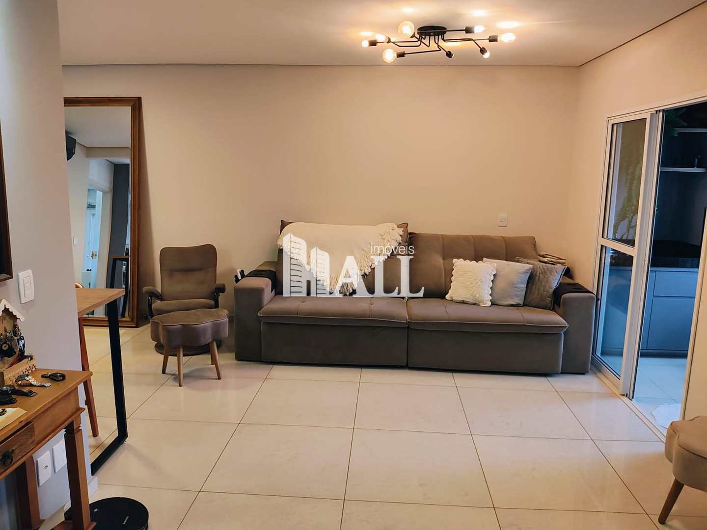 Apartamento à venda com 3 quartos, 98m² - Foto 3