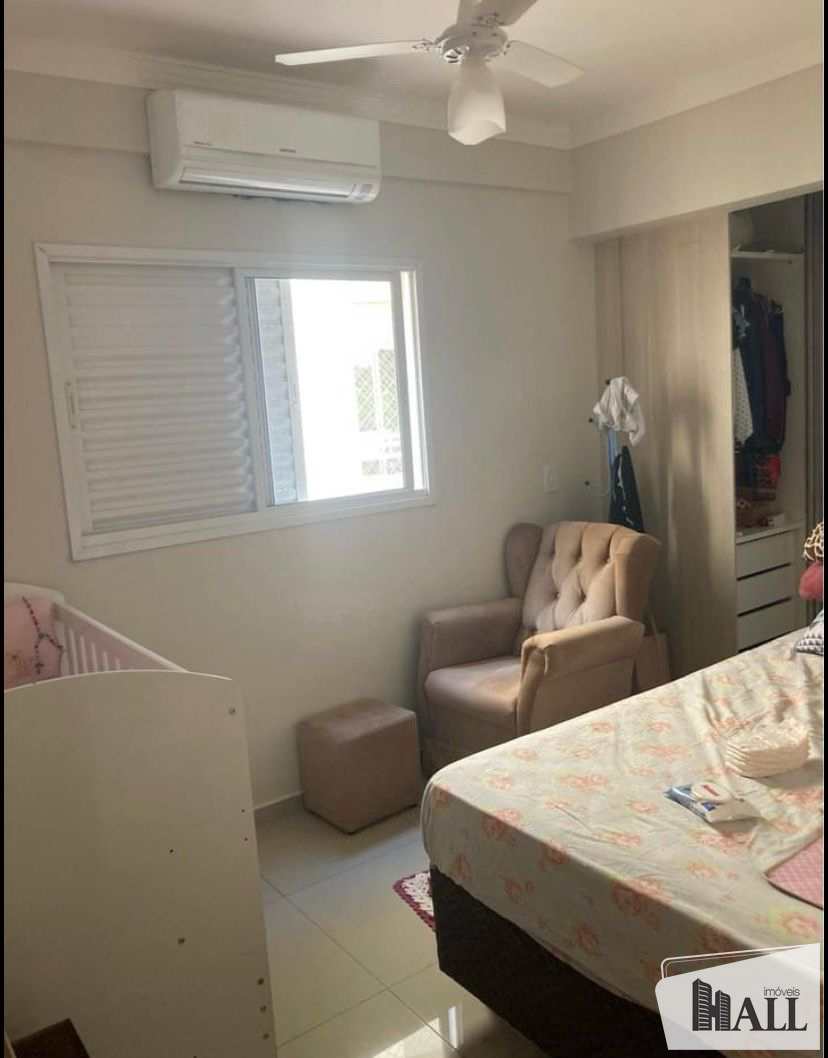 Apartamento à venda com 2 quartos, 70m² - Foto 3