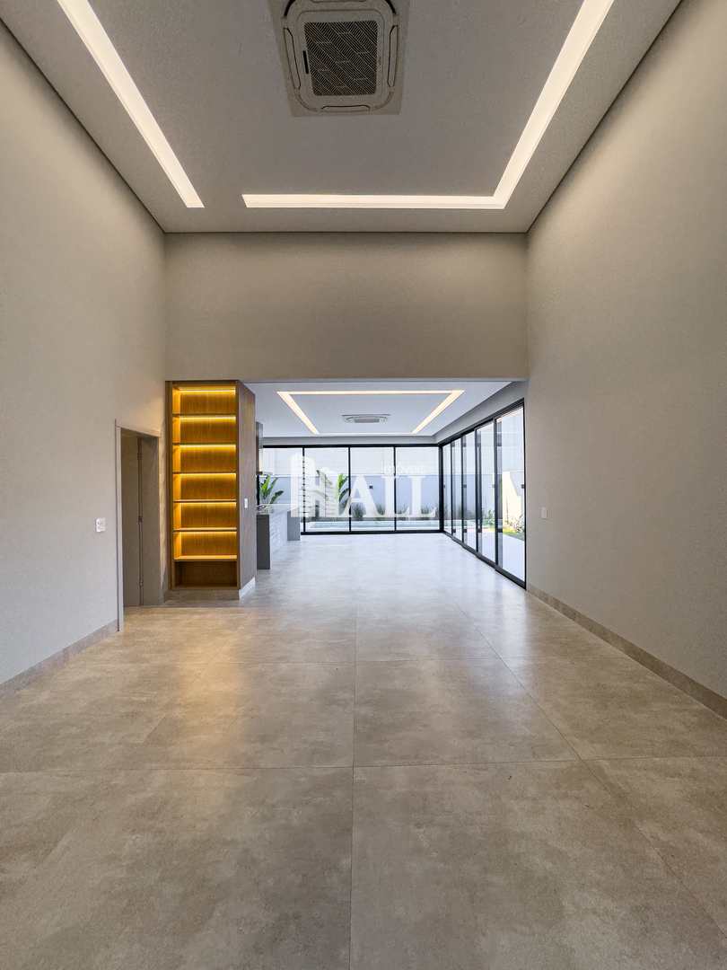 Casa de Condomínio à venda com 4 quartos, 255m² - Foto 5