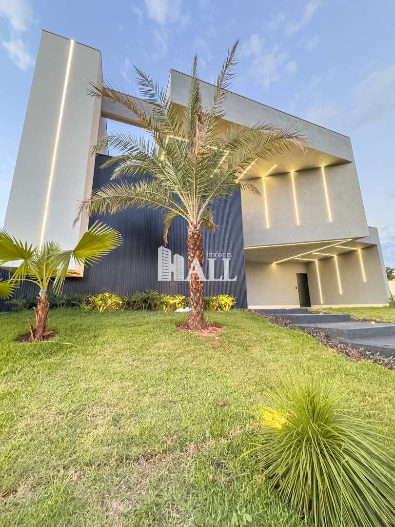 Casa de Condomínio à venda com 4 quartos, 255m² - Foto 2