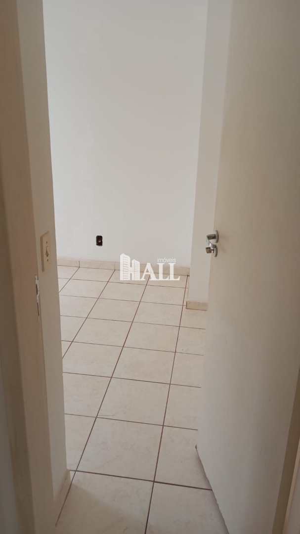 Apartamento à venda com 2 quartos, 46m² - Foto 2