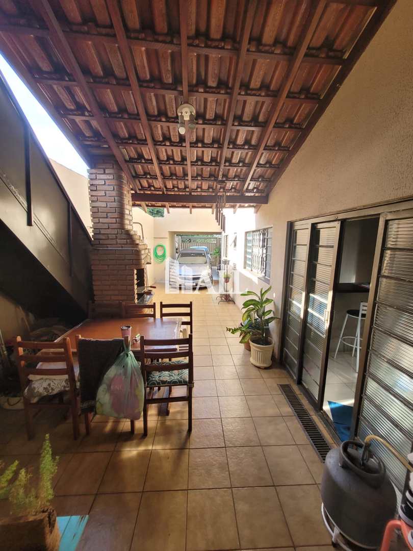 Casa à venda com 3 quartos, 100m² - Foto 22