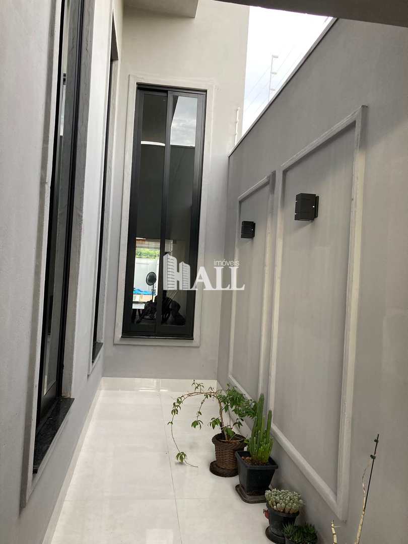 Casa à venda com 3 quartos, 210m² - Foto 21