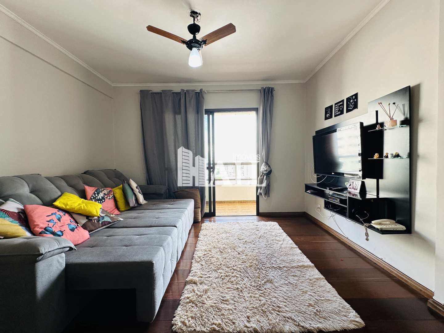 Apartamento à venda com 3 quartos, 120m² - Foto 1