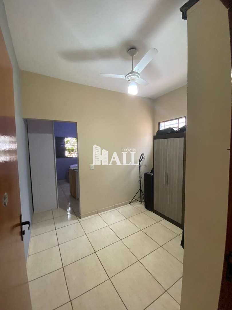 Casa à venda com 3 quartos, 100m² - Foto 4