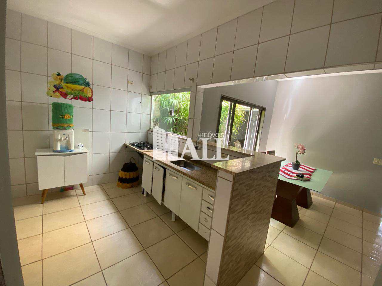 Casa à venda com 3 quartos, 100m² - Foto 8