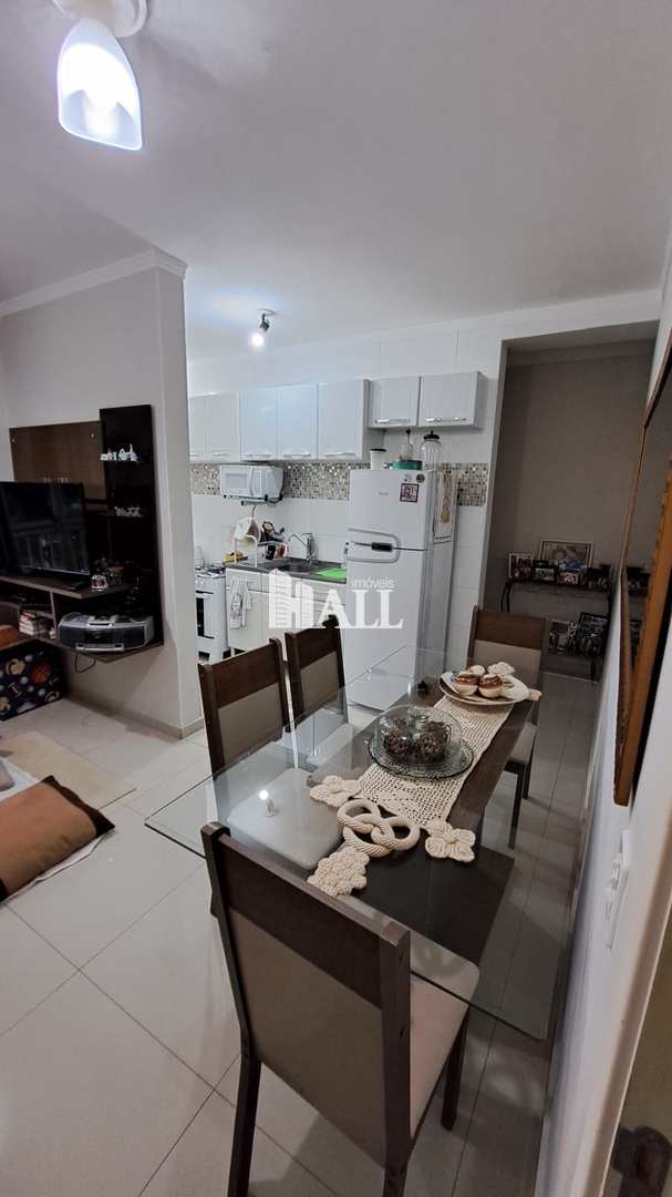 Apartamento à venda com 2 quartos, 50m² - Foto 2