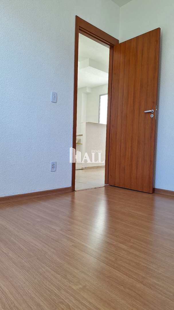 Apartamento à venda com 2 quartos, 42m² - Foto 9