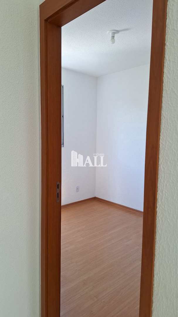 Apartamento à venda com 2 quartos, 42m² - Foto 18