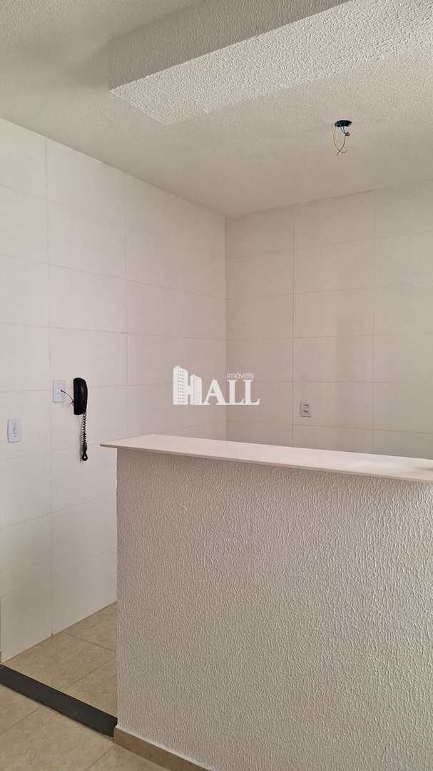 Apartamento à venda com 2 quartos, 42m² - Foto 3