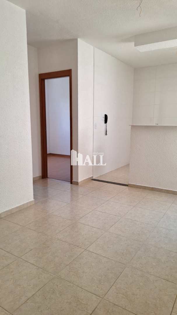 Apartamento à venda com 2 quartos, 42m² - Foto 2