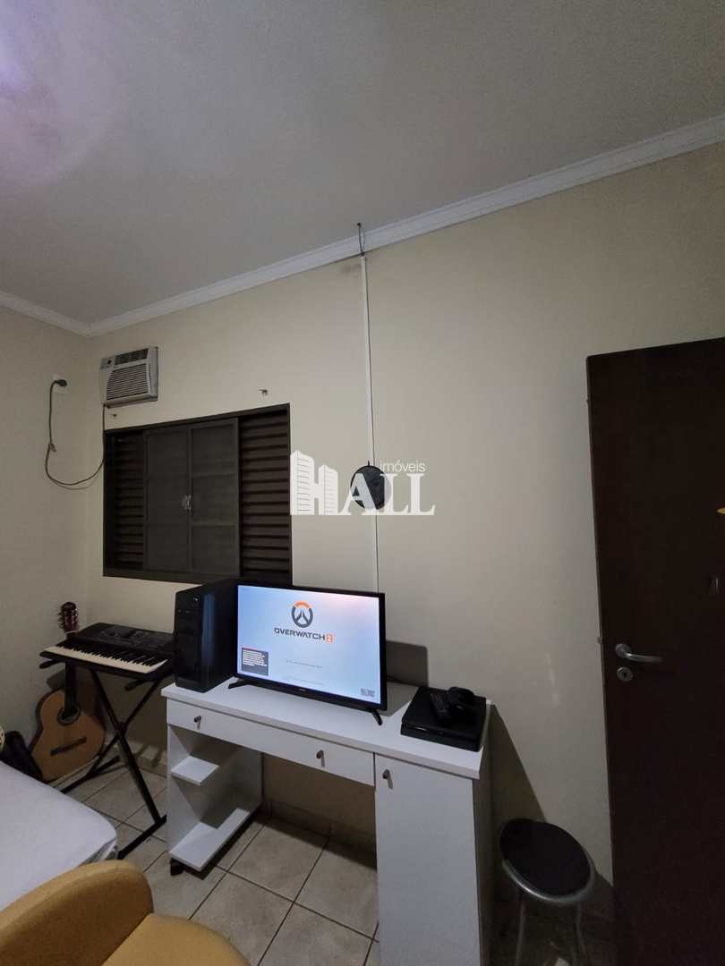 Casa à venda com 2 quartos, 128m² - Foto 9