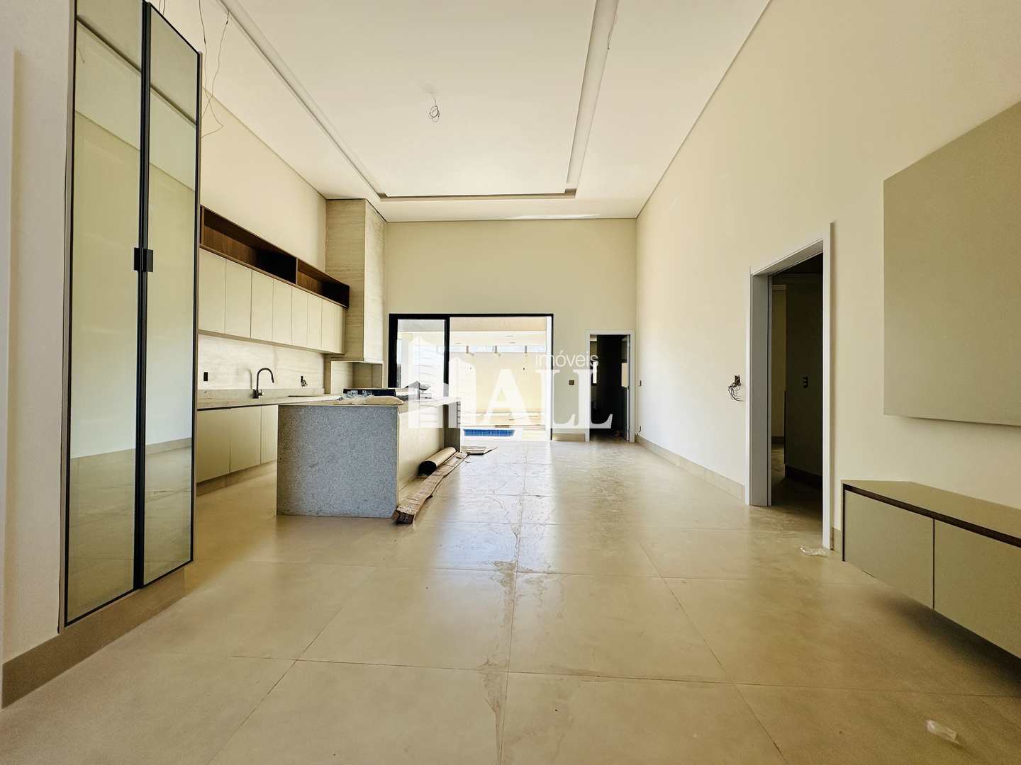 Casa de Condomínio à venda com 3 quartos, 190m² - Foto 2