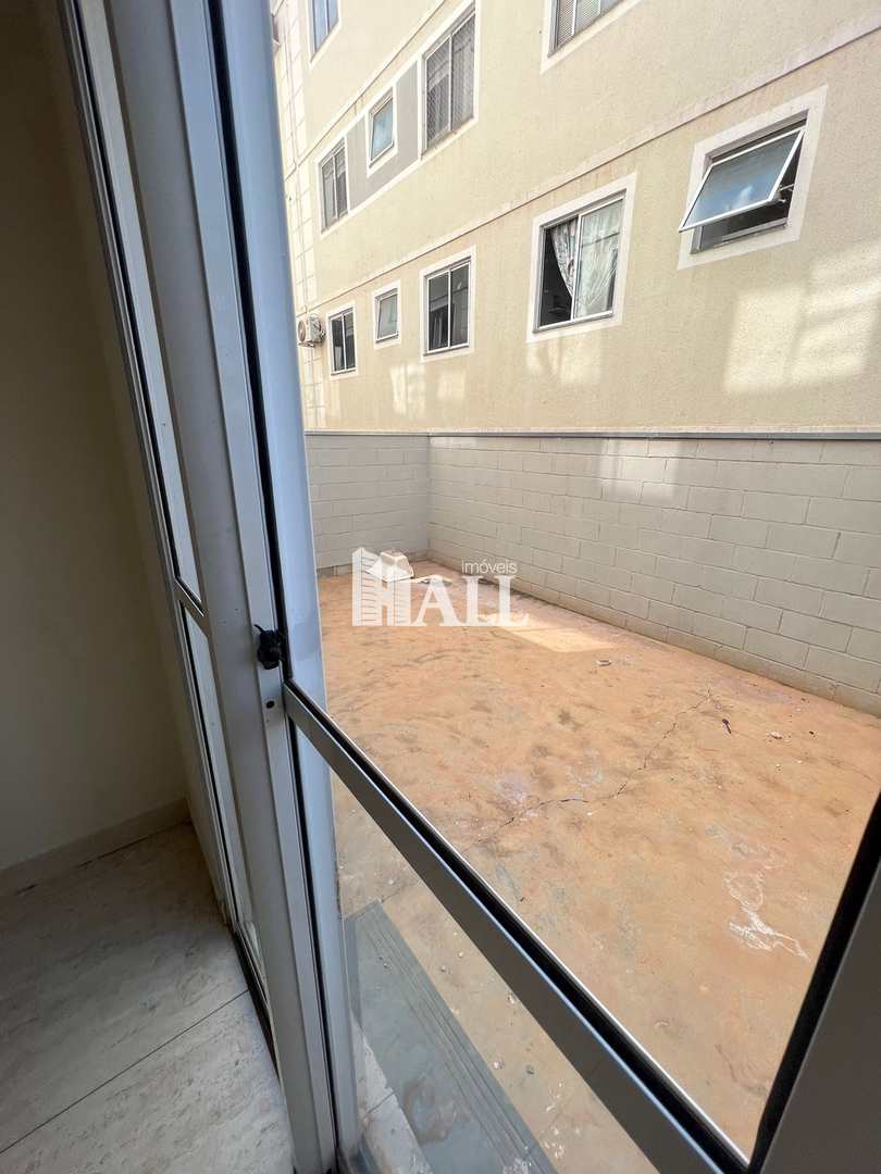 Apartamento à venda com 2 quartos, 65m² - Foto 4