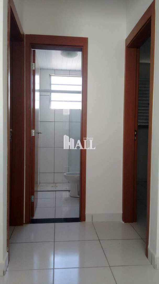 Apartamento à venda com 2 quartos, 42m² - Foto 4