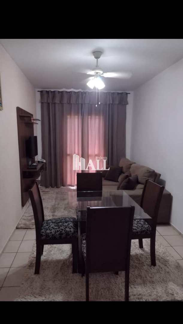 Apartamento à venda com 2 quartos, 62m² - Foto 2