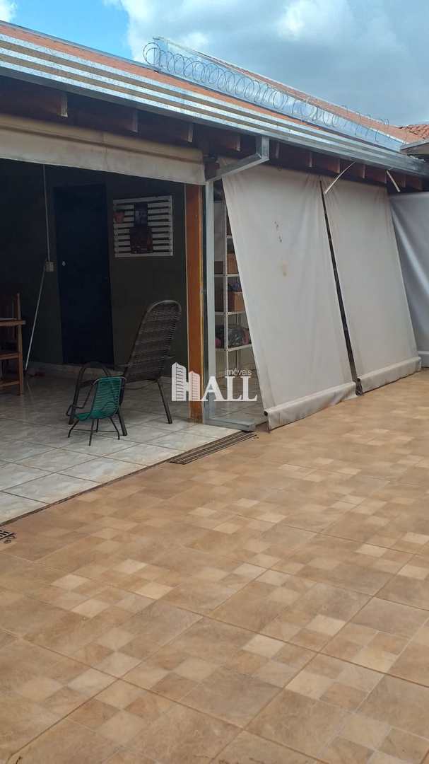 Casa à venda com 3 quartos, 200m² - Foto 21