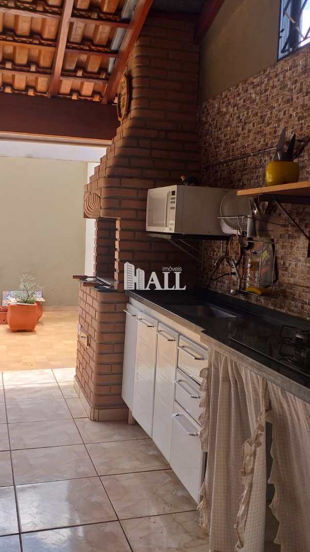 Casa à venda com 3 quartos, 200m² - Foto 18