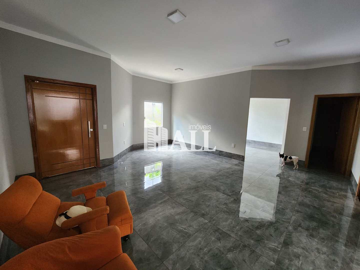 Casa à venda com 3 quartos, 264m² - Foto 1