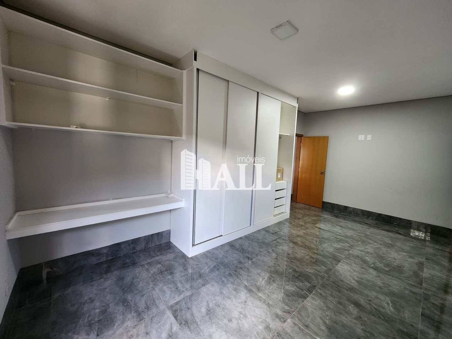 Casa à venda com 3 quartos, 264m² - Foto 8