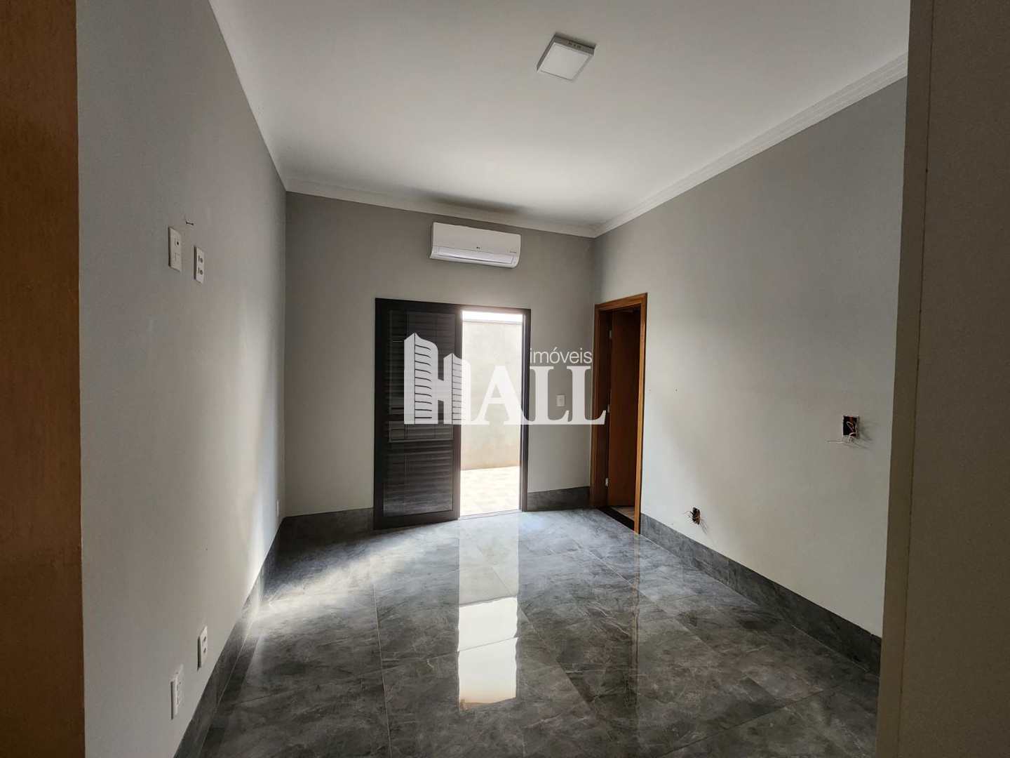 Casa à venda com 3 quartos, 264m² - Foto 7