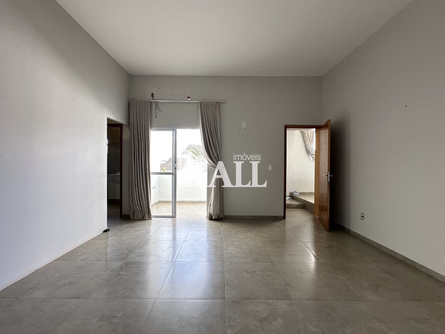 Casa à venda com 4 quartos, 350m² - Foto 15