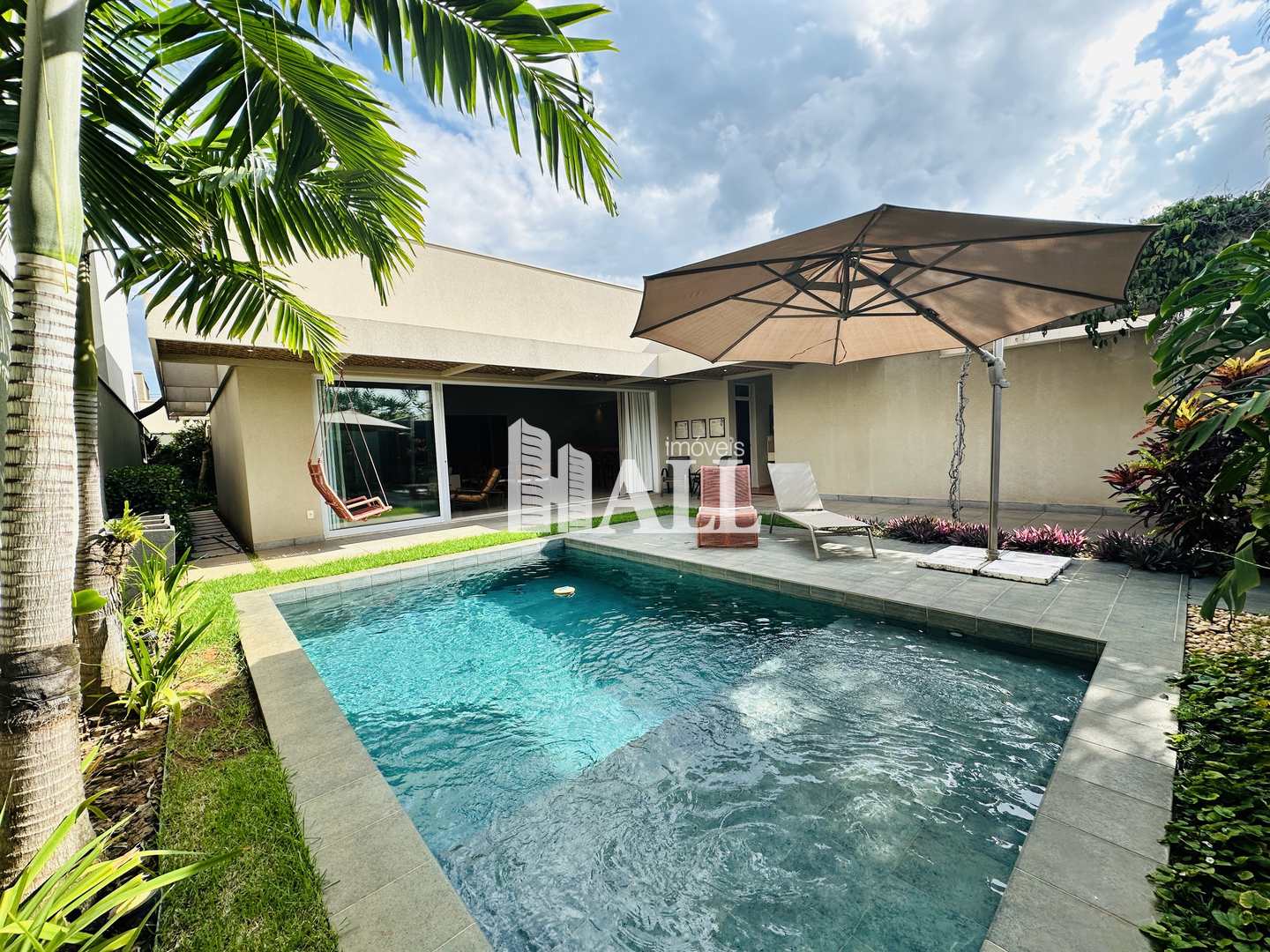 Casa de Condomínio à venda com 5 quartos, 425m² - Foto 5