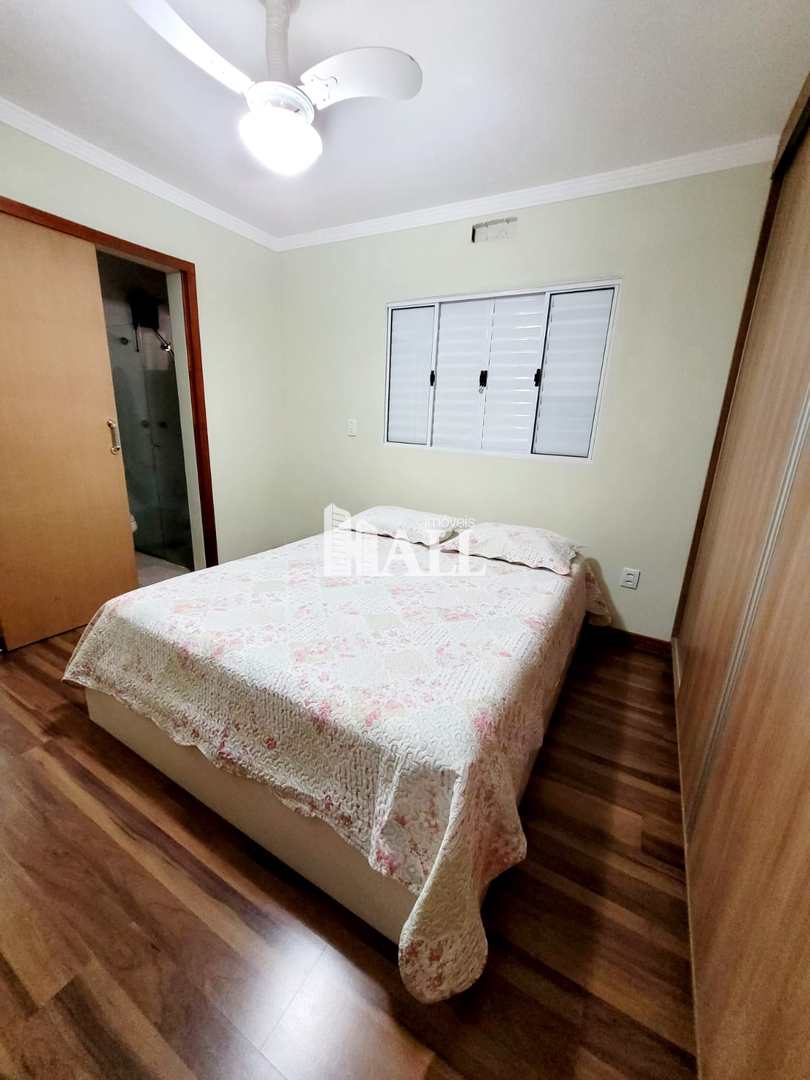 Casa à venda com 3 quartos, 250m² - Foto 27