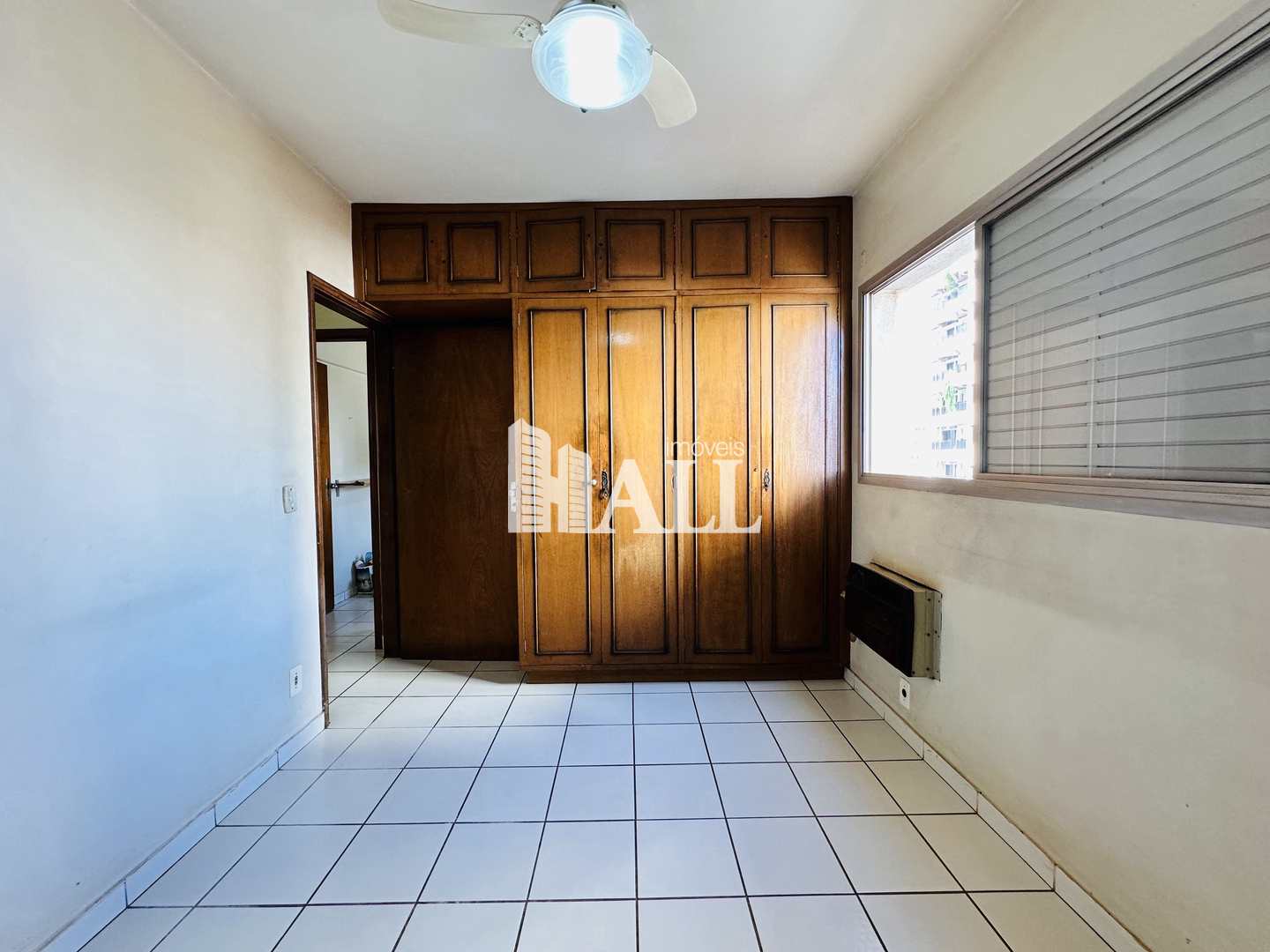 Apartamento à venda com 2 quartos, 90m² - Foto 3