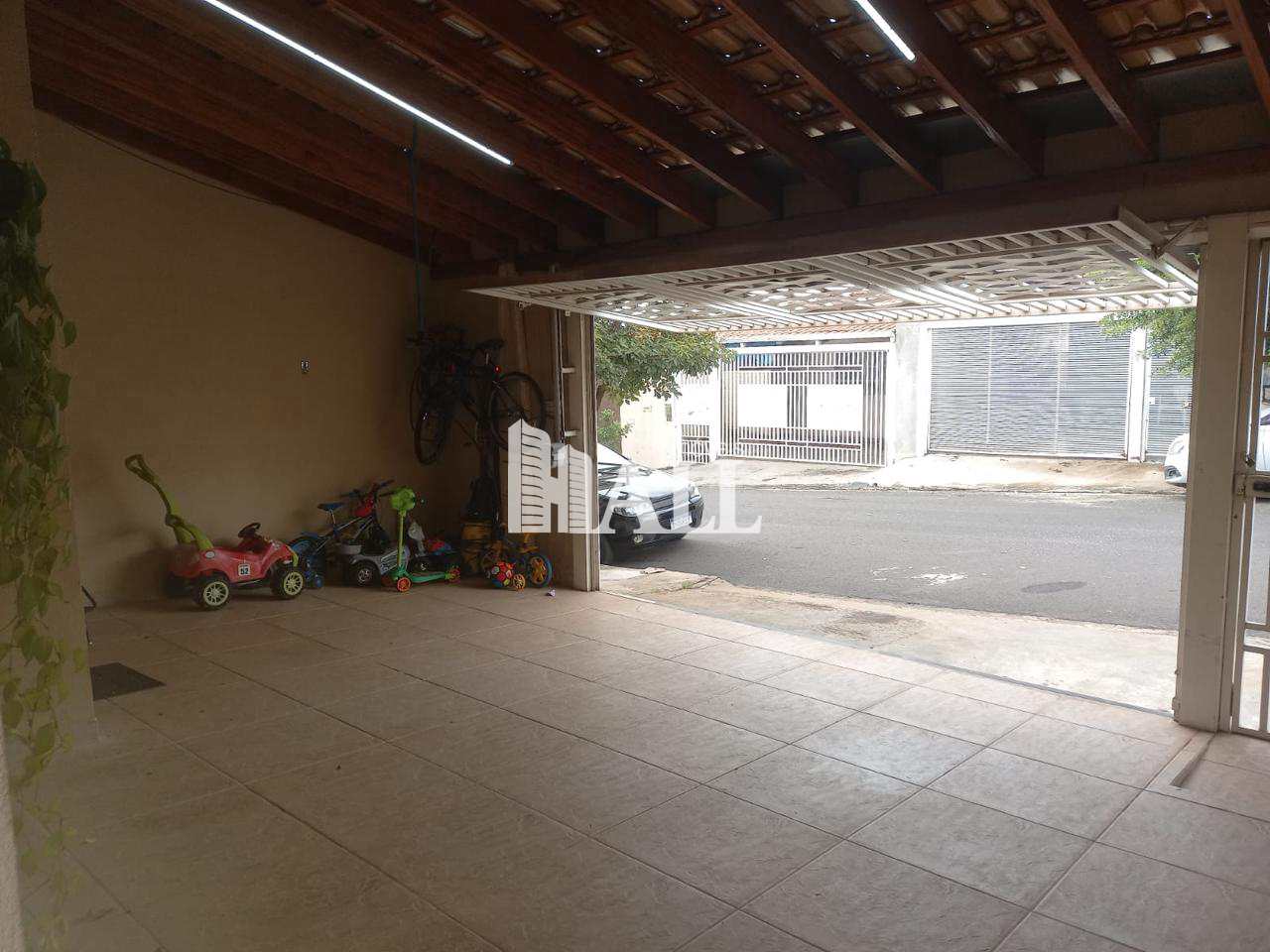 Casa à venda com 2 quartos, 133m² - Foto 4