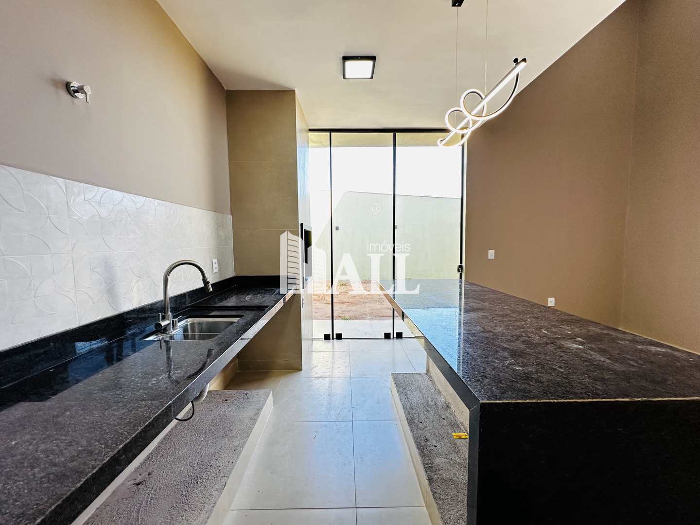 Casa à venda com 3 quartos, 116m² - Foto 4