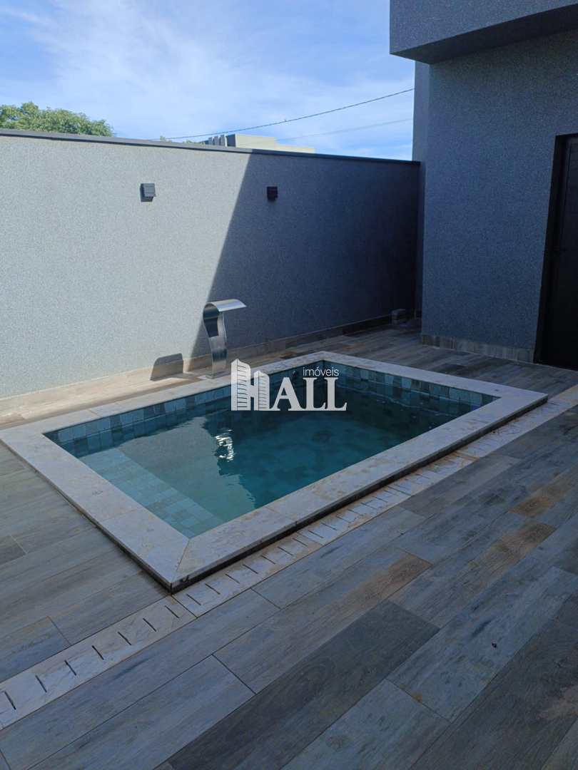 Casa com 3 quartos à venda, 135m² — foto 2 de 51