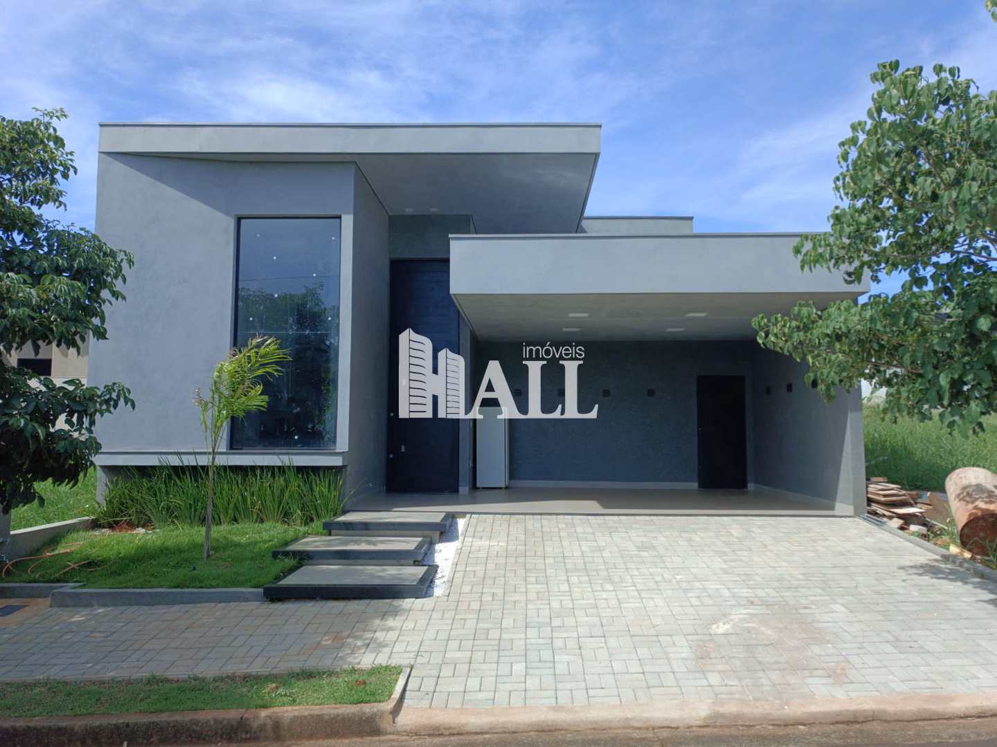 Casa com 3 quartos à venda, 135m² — foto 1 de 51