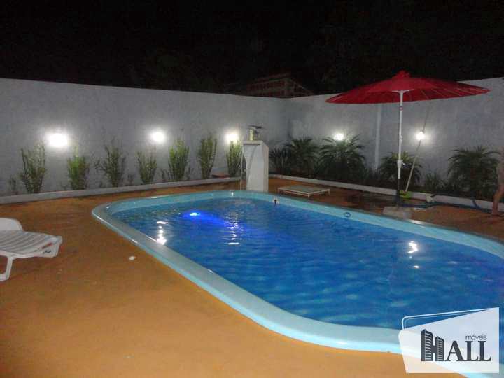 Casa à venda com 3 quartos, 200m² - Foto 9