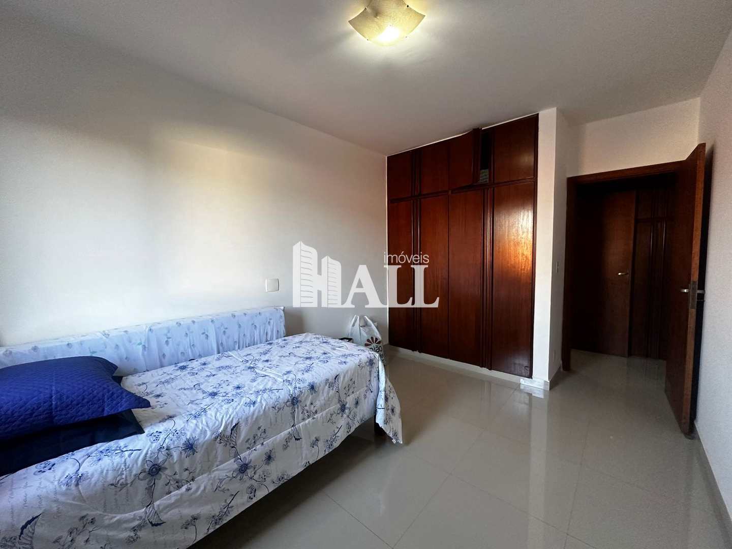 Apartamento à venda com 3 quartos, 123m² - Foto 5